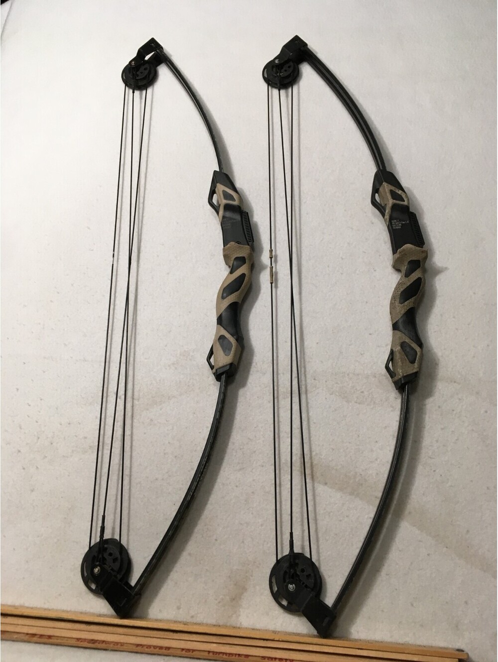 Barnett Vertigo Youth Archery Compound Bow Ambidextrous - Lot of 2